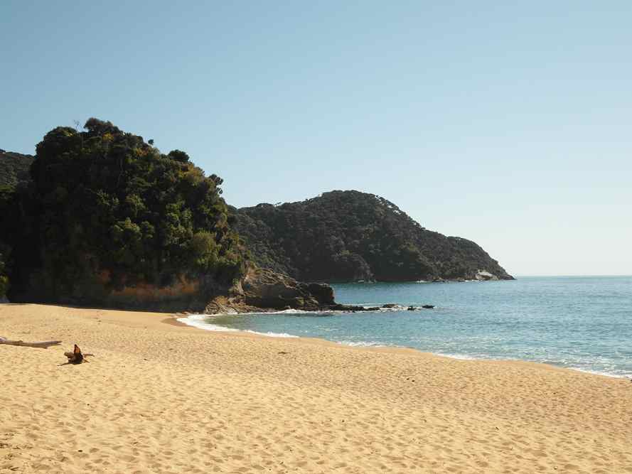 Einsamer Strand im Nationalpark