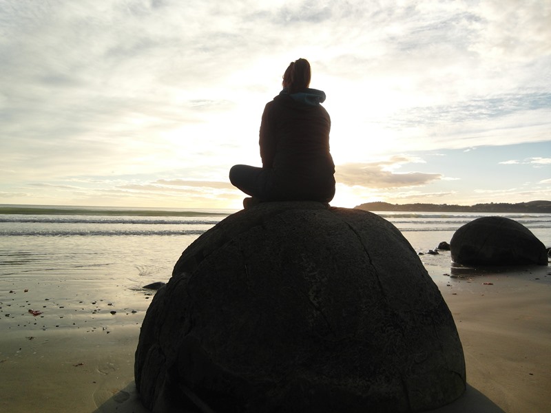 Meditation an den Moeraki Boulders