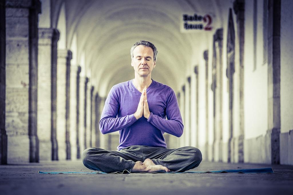 stefan-geisse-auszeit-im-kloster-meditation