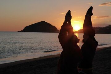 Yoga im Sonnenuntergang