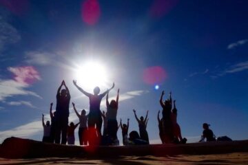 Yoga in der Sahara