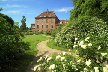 Gutshaus im Garten