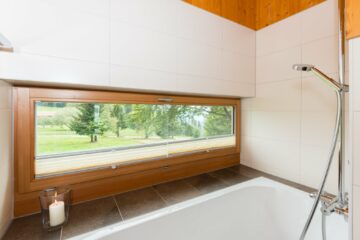 Badewanne am Fenster