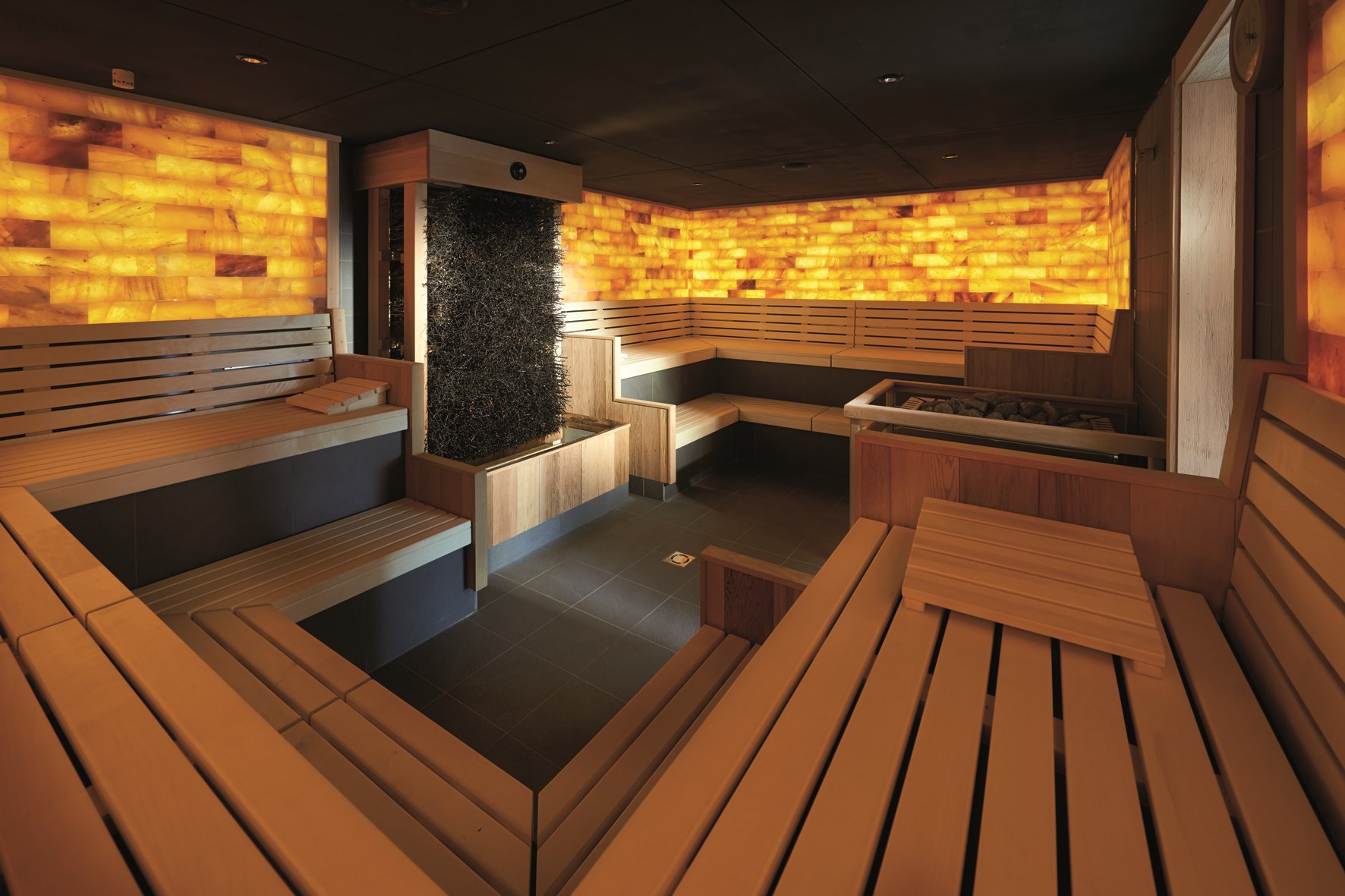 Современная баня фото. Spa комплекс "общественная баня". Интерьер сауны. Баня в современном стиле.