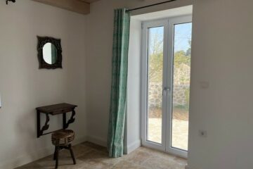 Zimmer mit Blick auf Terrasse