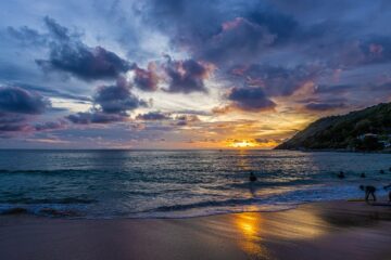 Nai Harn Beach