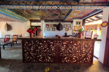 Blick auf eine Rezeption in einem Hotel in Sri Lanka