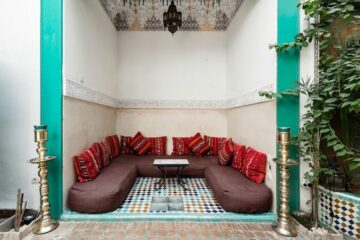 Sitzecke in einem Stadthaus in Marrakesch