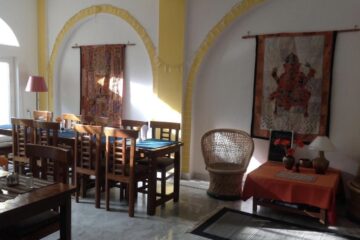 Speiseraum in einem Hotel in Rishikesh