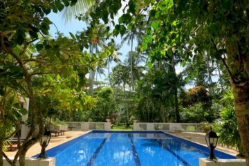 Poolanlage eines Resorts in Sri Lanka
