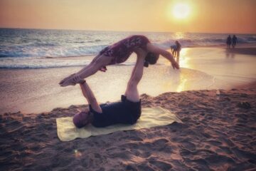 Yoga im Sonnenuntergang