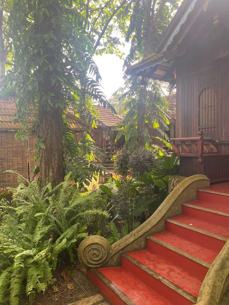 Anaamaya: Idyllisches Ayurveda-Resort am See