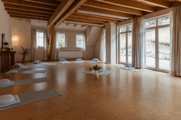 Abwechslungsreiche Yoga-Retreats im Schwarzwald – inkl. Meditation, Atemarbeit, Qigong & Live-Musik ♥ Jetzt buchen!
