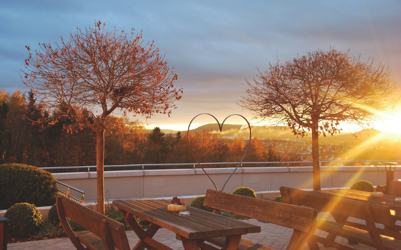 Entspanntes Achtsamkeitswochenende im Bayerischen Jura – MBSR, sanftes Yoga, Wanderung mit Waldbaden ♥ Jetzt buchen!